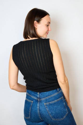 Camiseta básica SusiSweetdress negra entre calada sin manga- Ropa SusiSweetdress