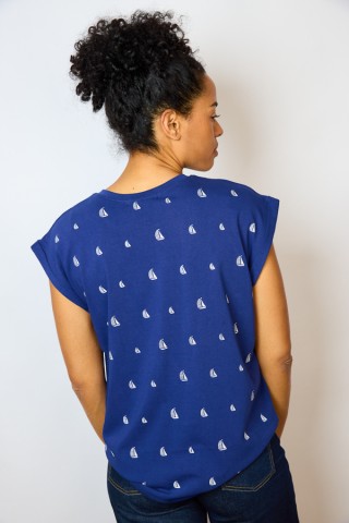 Camiseta SusiSweetdress azul marino con barcos blancos- Ropa mujer SusiSweetdress