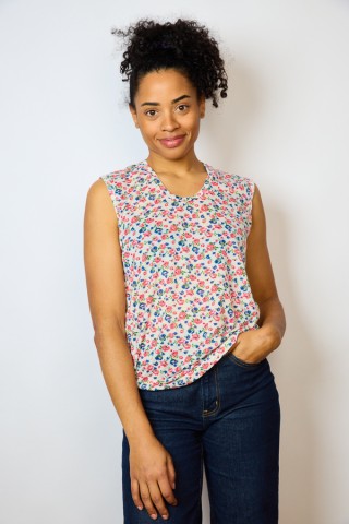 Camiseta SusiSweetdress blanca con flores colores- Ropa mujer SusiSweetdress