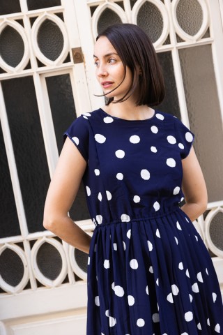 Vestido vintage azul marino con topos desiguales blancos- Ropa mujer vintage SusiSweetdress