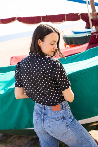 Camisa vintage negra con puntos blancos- Ropa mujer SusiSweetdress