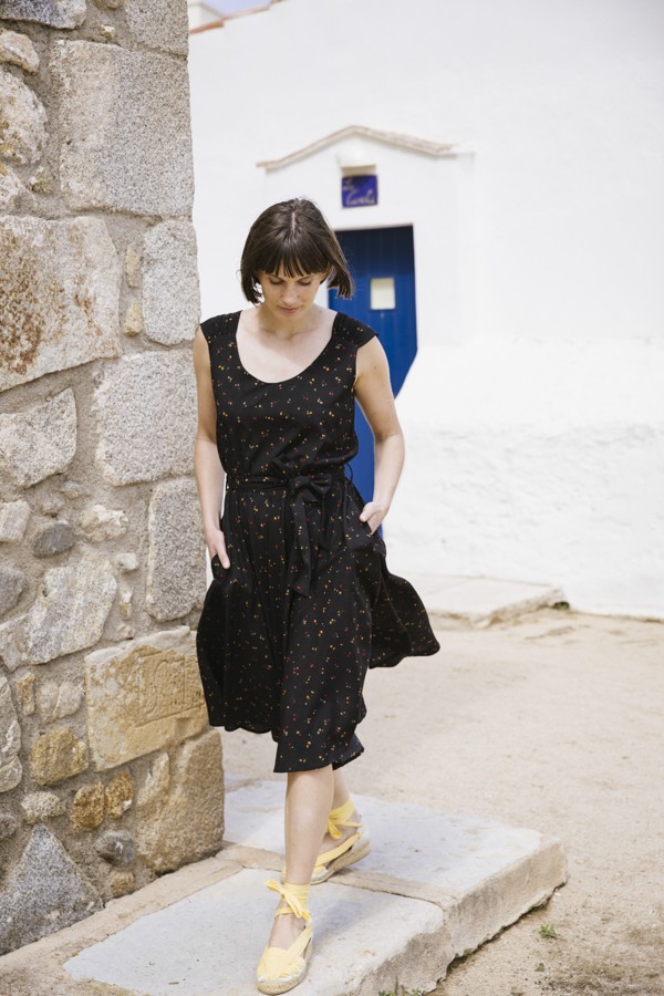 Vestid negro con tirantes anchos- Colección SusiSweetdress