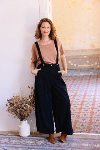 Pantalón palazzo de pana negro tirantes- Ropa SusiSweetdress