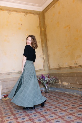 Falda maxi larga cruzada verdoso con líneas blancas-Ropa mujer SusiSweetdress