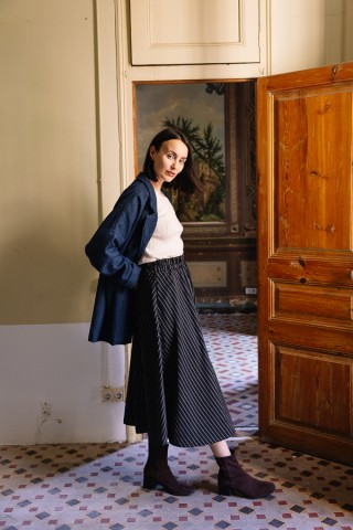 Falda maxi larga negra clon líneas blancas con bolsillos- Ropa mujer SusiSweetdress