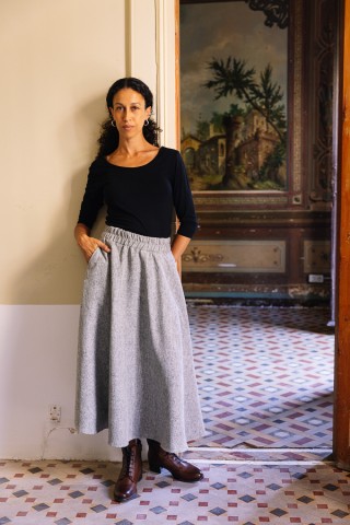 Falda maxi larga gris con chispeado negro con bolsillos- Ropa mujer SusiSweetdress