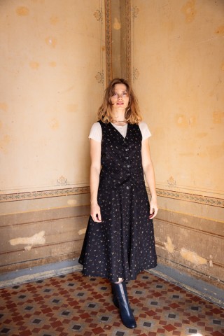 Falda larga de pana negra con flores amarillas pastel con botones- Ropa mujer SusiSweetdress