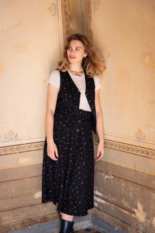 Falda larga de pana negra con flores amarillas pastel con botones- Ropa mujer SusiSweetdress