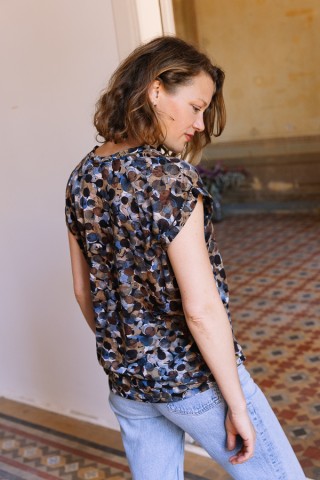 Camiseta SusiSweetdress a redondas en tonos marrones- Ropa mujer SusiSweetdress