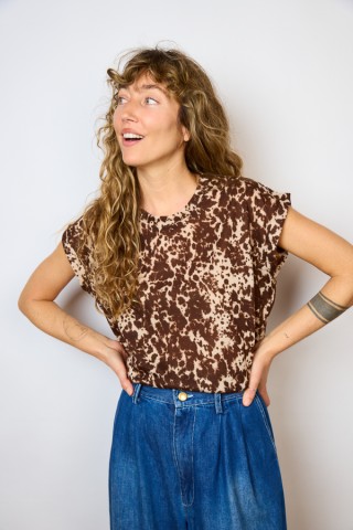 Camiseta SusiSweetdress beis estampado graffiti marrón- Ropa mujer SusiSweetdress