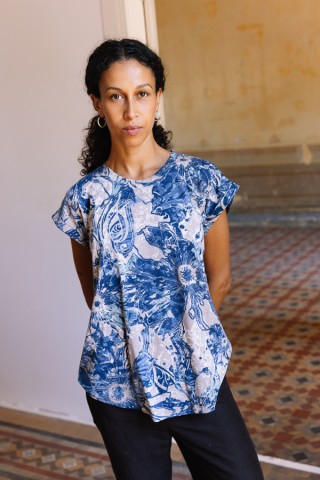 Camiseta SusiSweetdress beis estampado azul- Ropa mujer SusiSweetdress