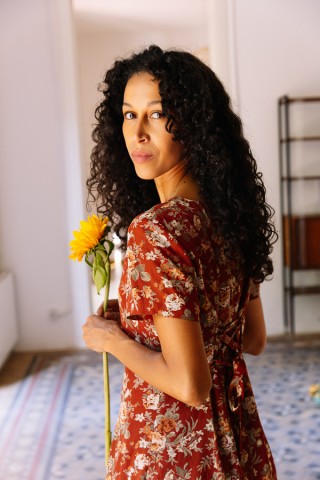 Vestido vintage marrón con flores beis - Ropa mujer vintage SusiSweetdress