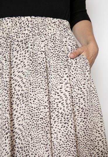 Falda larga beis estampado leopardo